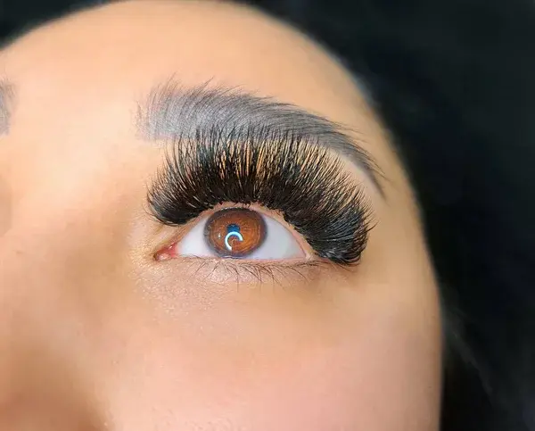 Cils Volume Russe
