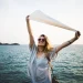 Comment choisir des lunettes pour cheveux blonds