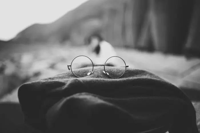Comment enlever les rayures sur les lunettes : guide étape par étape