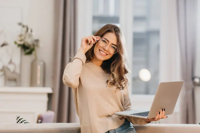 Comment être belle avec des lunettes