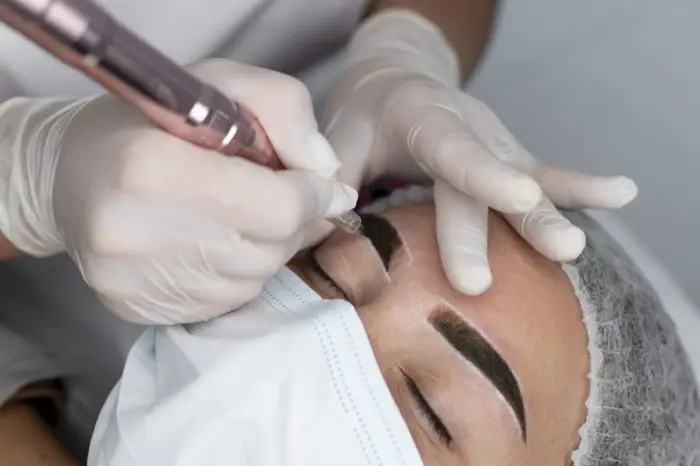 Microblading vs Tatouage