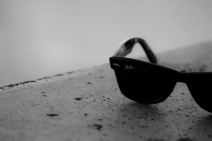 reconnaître fausses ray ban