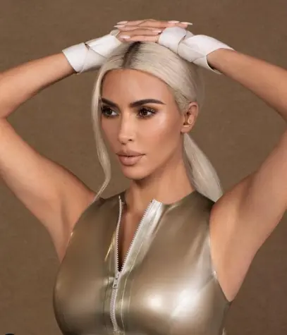 yeux de kim kardashian