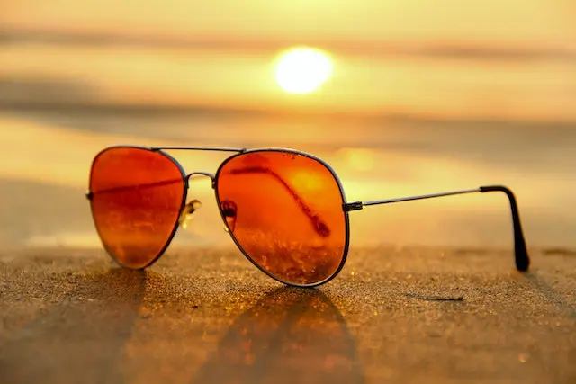 Comment mesurer la bonne taille de lunettes de soleil