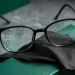 étapes pour ajuster des lunettes de soleil trop larges