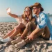Les lunettes de soleil sont essentielles pour les amateurs de plage